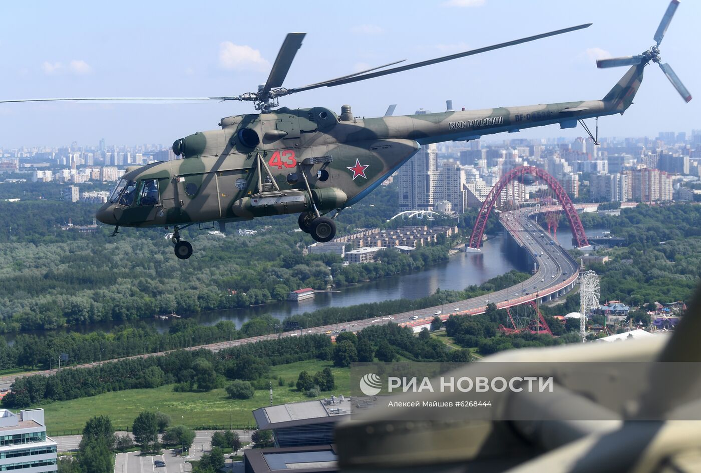 Генеральная репетиция парада Победы в Москве