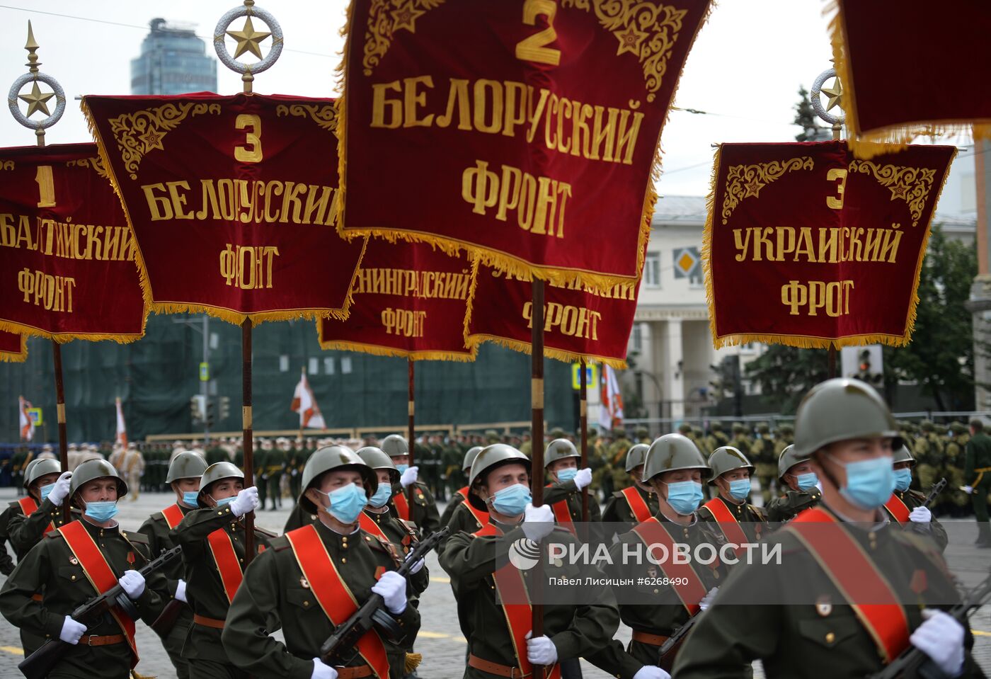 Генеральная репетиция парада Победы в городах России