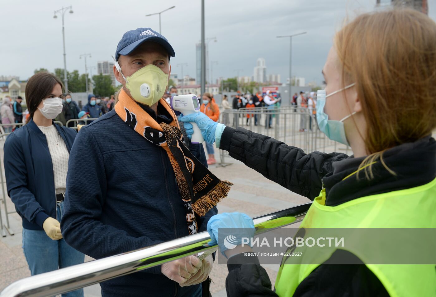 Футбол. РПЛ. Матч "Урал" - "Рубин"