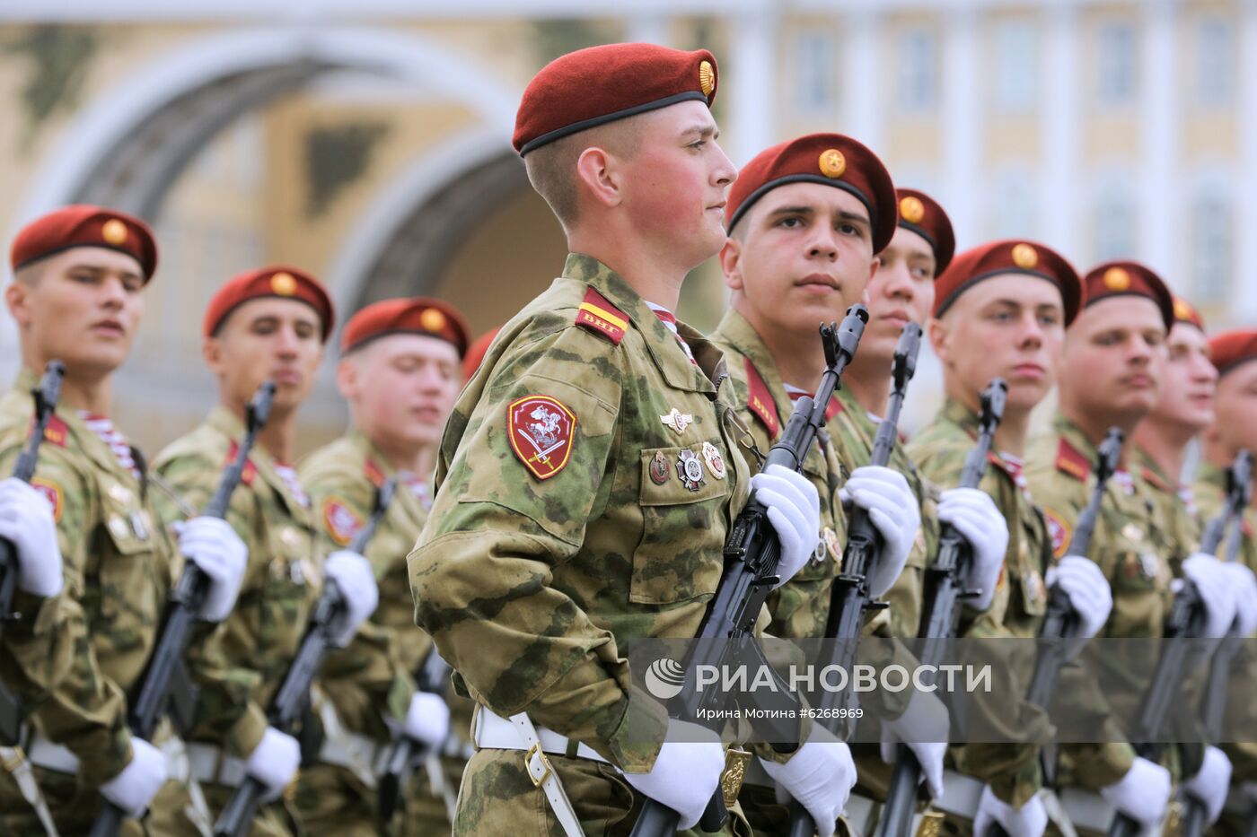 Генеральная репетиция парада Победы в городах России