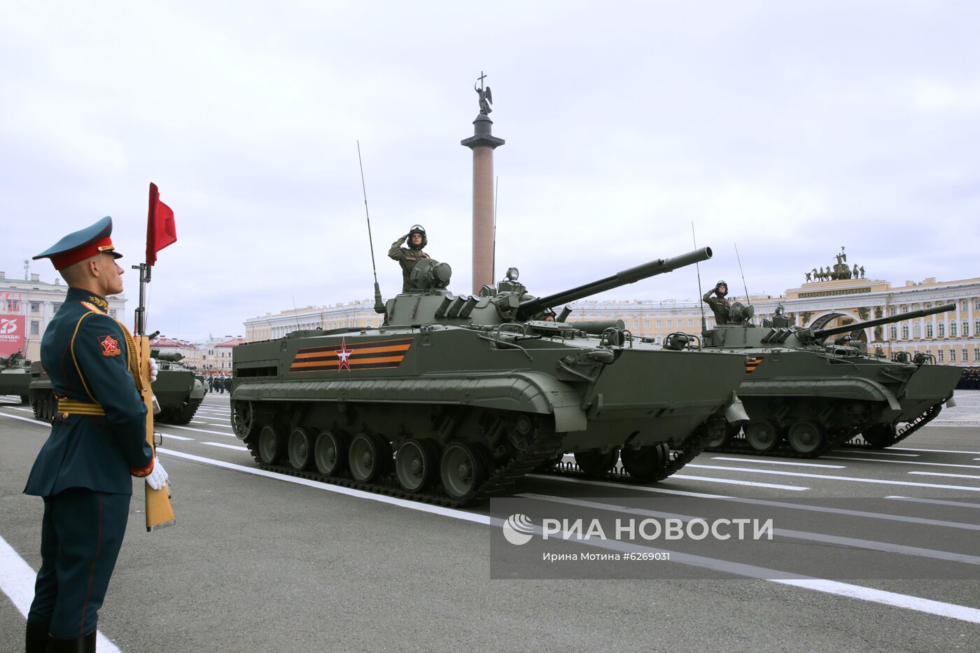 Генеральная репетиция парада Победы в городах России