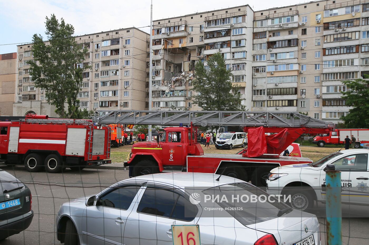 Взрыв газа в жилом доме в Киеве