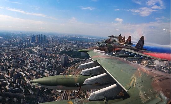 Генеральная репетиция парада Победы в Москве