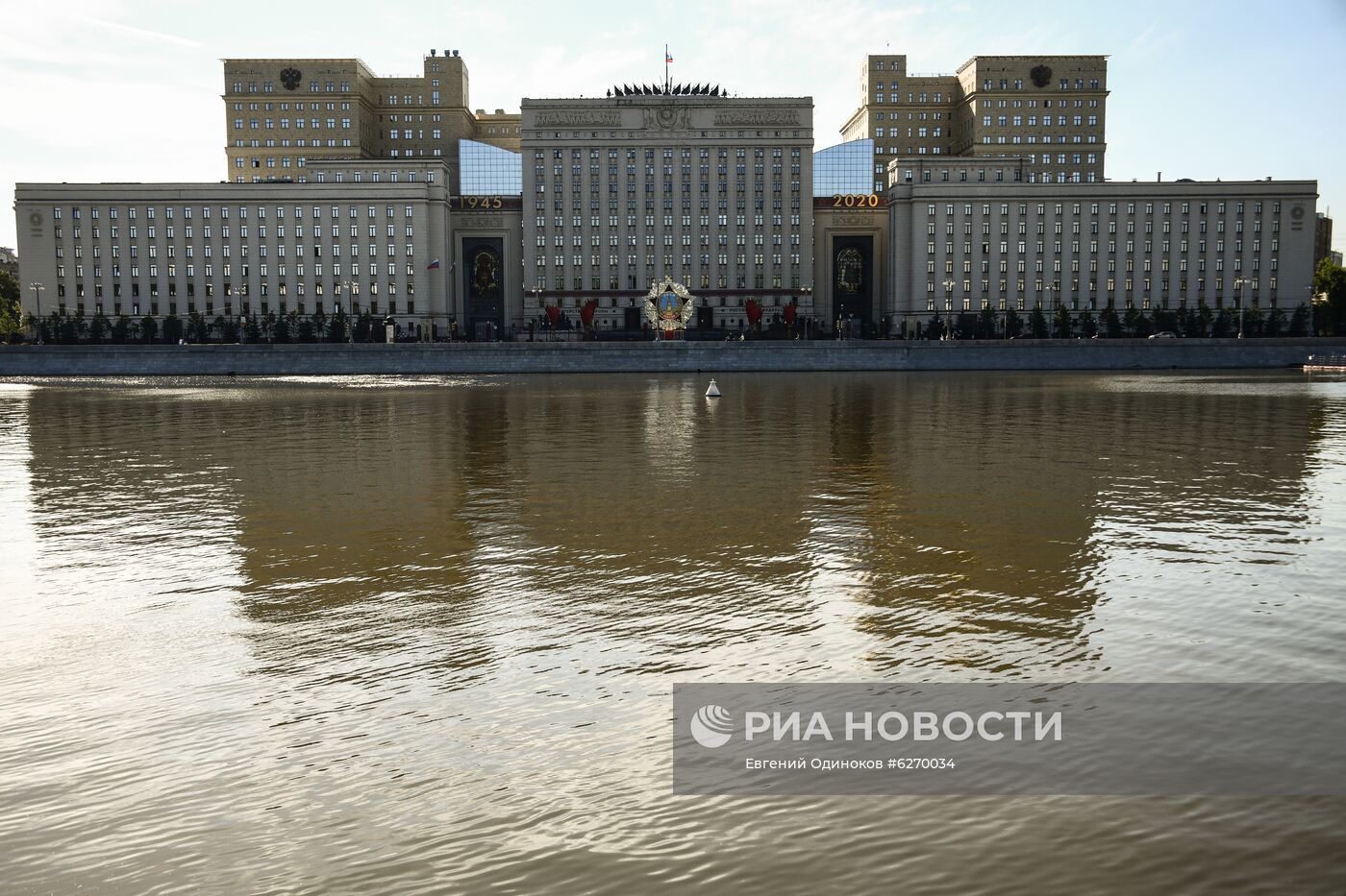 Украшение Москвы к параду Победы