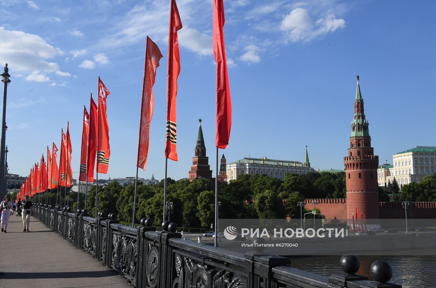 Украшение Москвы к параду Победы