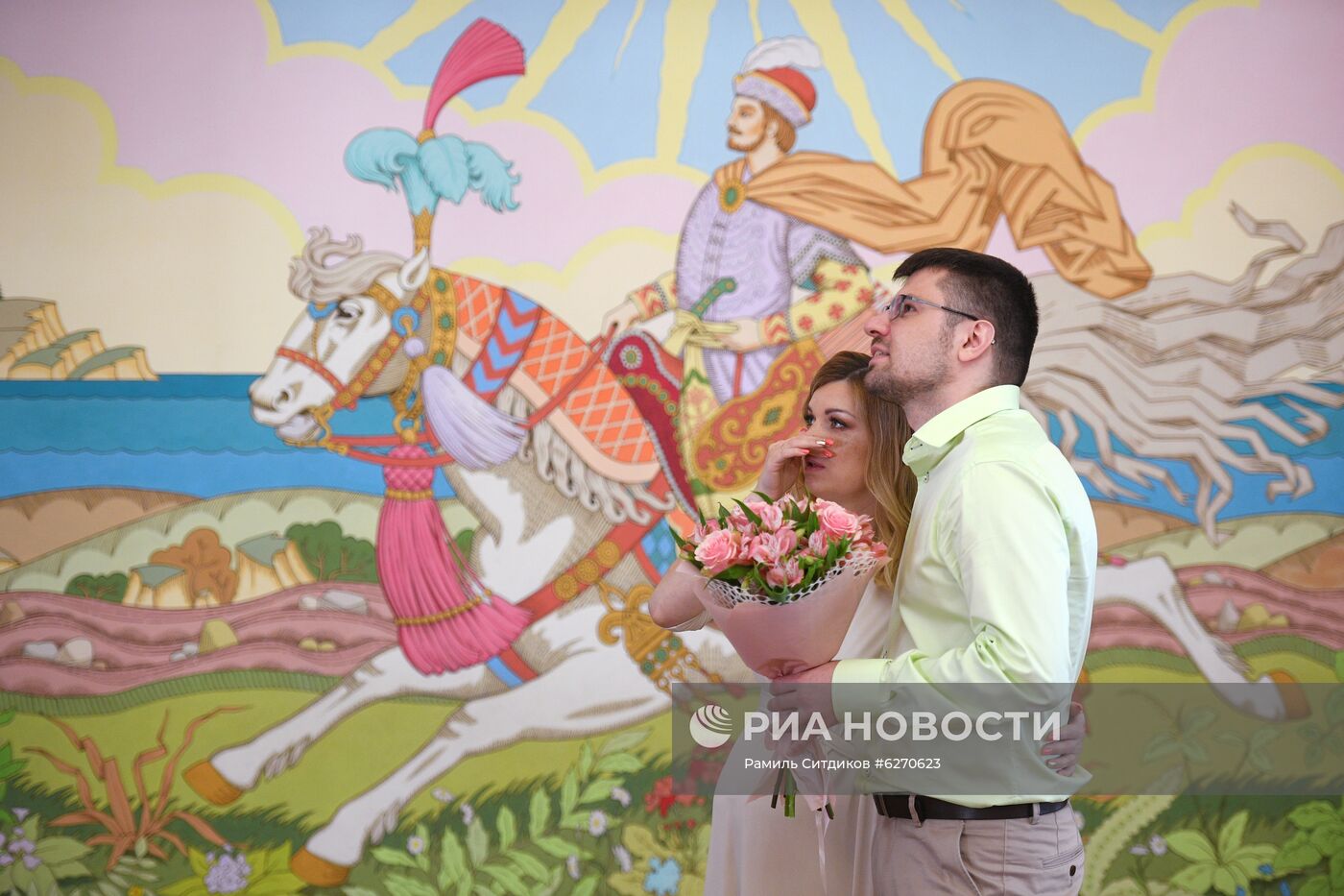 Возобновление регистрации браков в торжественной обстановке