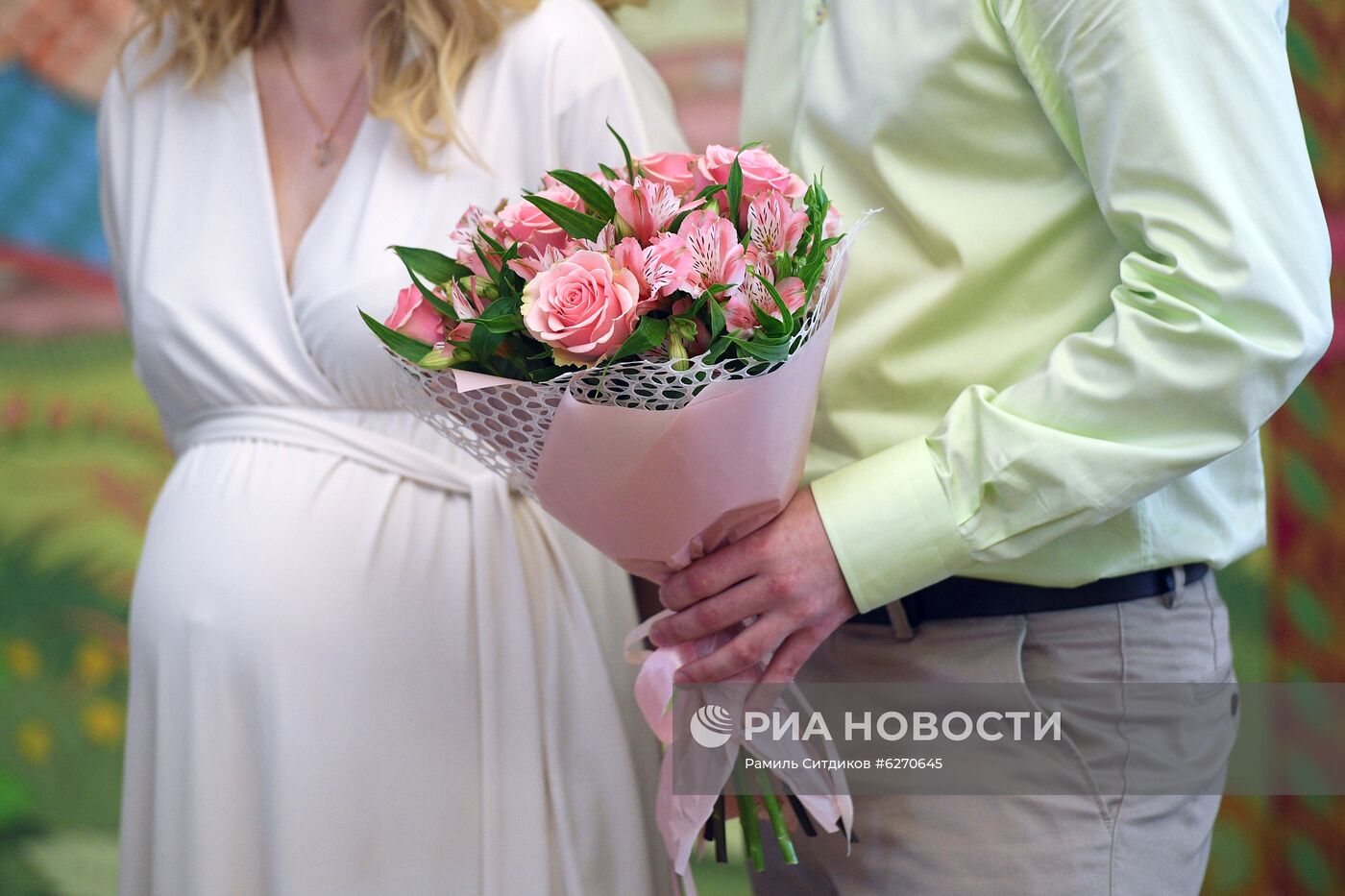 Возобновление регистрации браков в торжественной обстановке