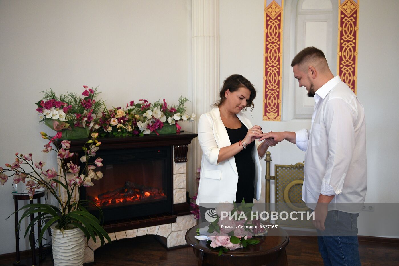 Возобновление регистрации браков в торжественной обстановке