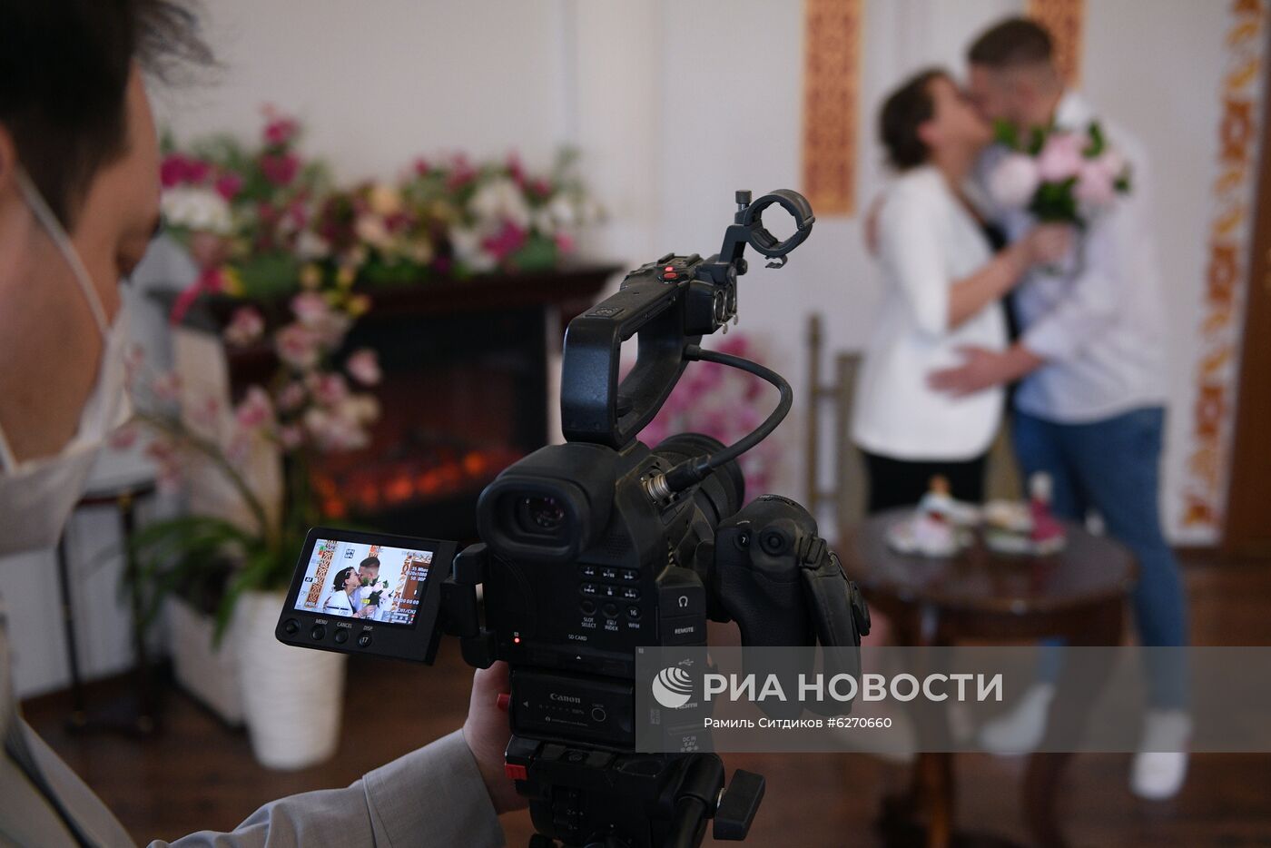 Возобновление регистрации браков в торжественной обстановке