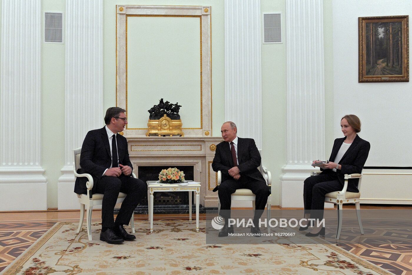 Президент РФ В. Путин встретился с президентом Сербии А. Вучичем