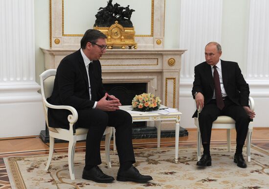 Президент РФ В. Путин встретился с президентом Сербии А. Вучичем