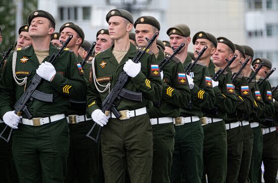 Военный парад в городах России в ознаменование 75-летия Победы