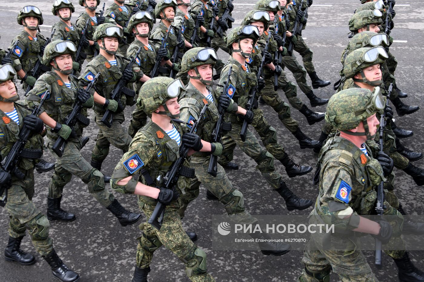 Военный парад в городах России в ознаменование 75-летия Победы