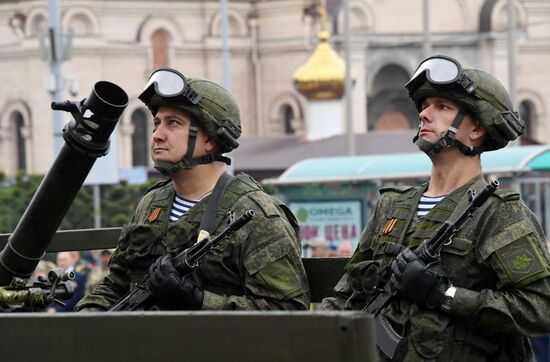 Военный парад в городах России в ознаменование 75-летия Победы