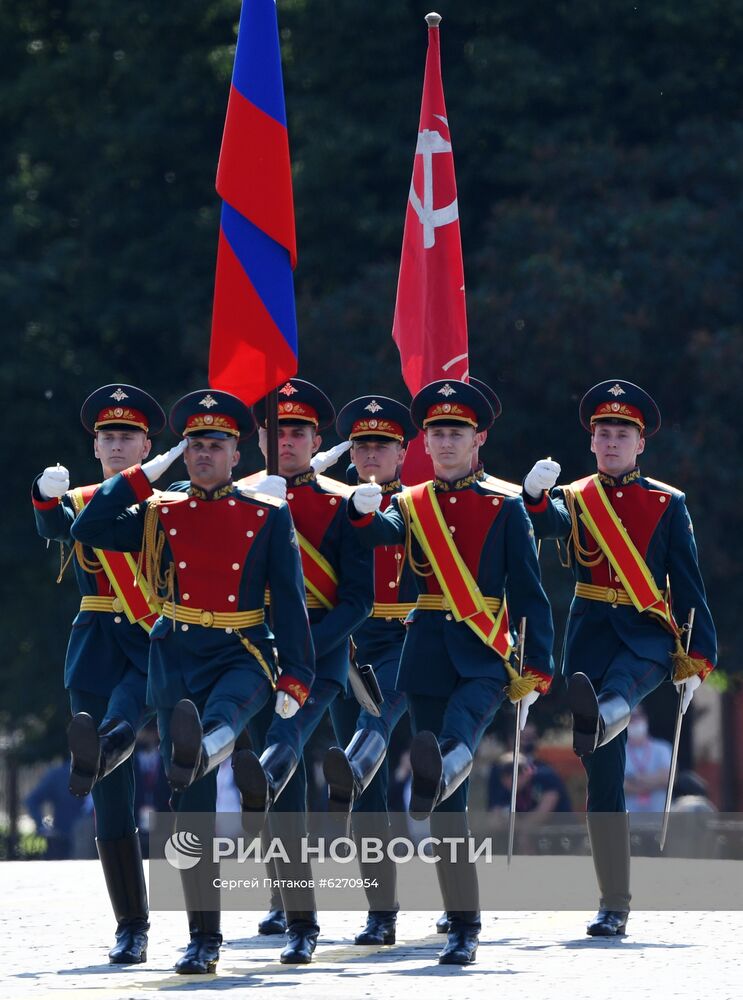 Военный парад в ознаменование 75-летия Победы
