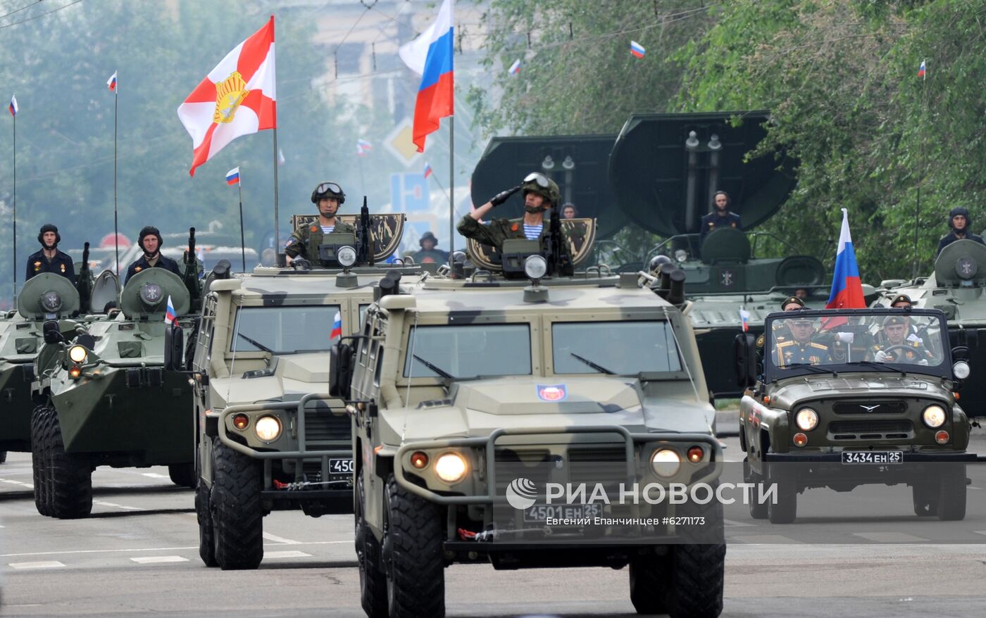 Военный парад в городах России в ознаменование 75-летия Победы