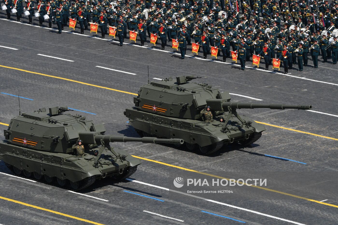 Военный парад в ознаменование 75-летия Победы