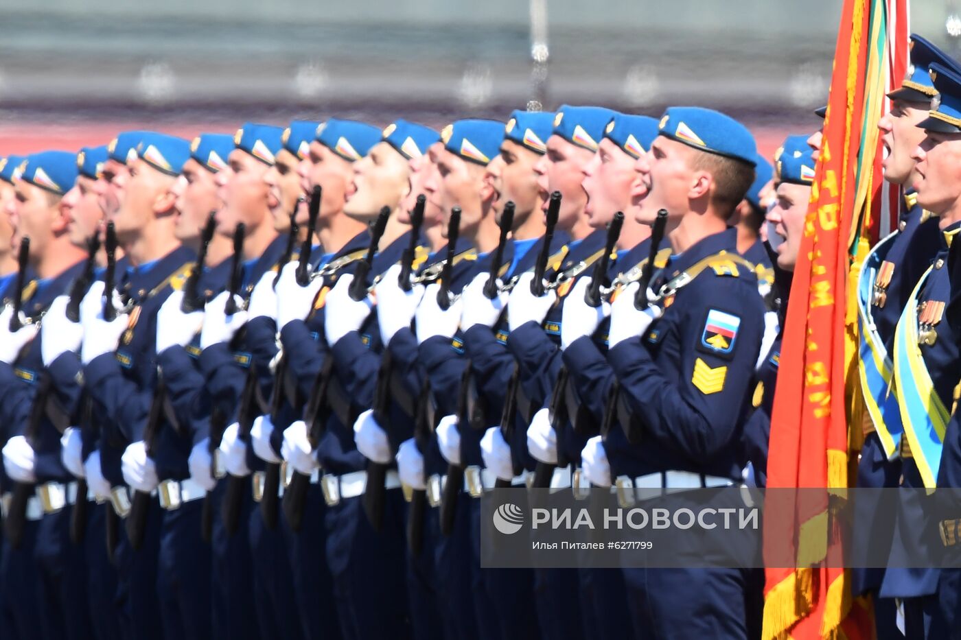 Военный парад в ознаменование 75-летия Победы