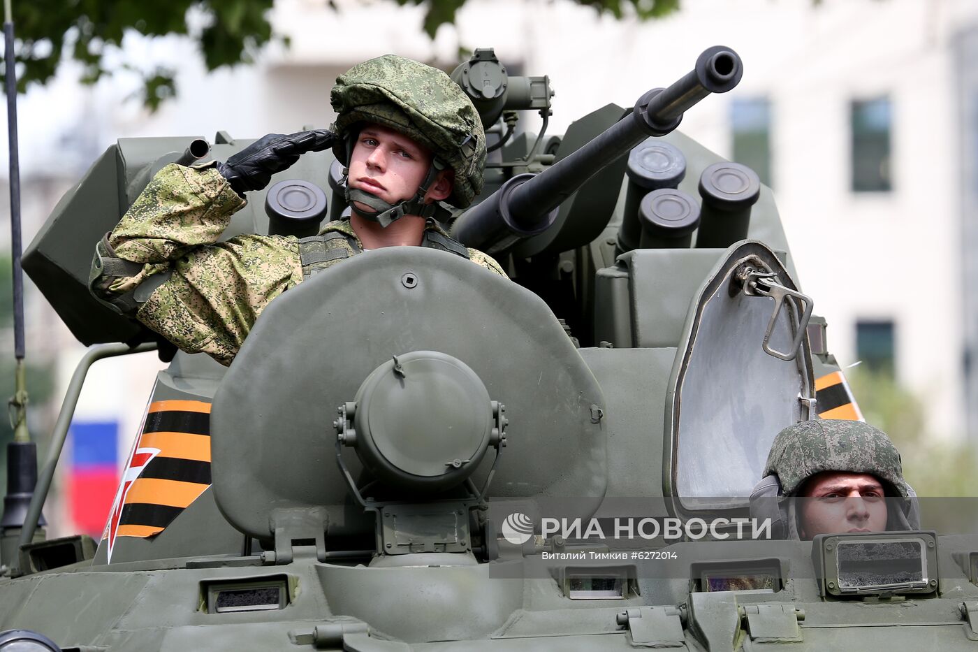 Военный парад в городах России в ознаменование 75-летия Победы