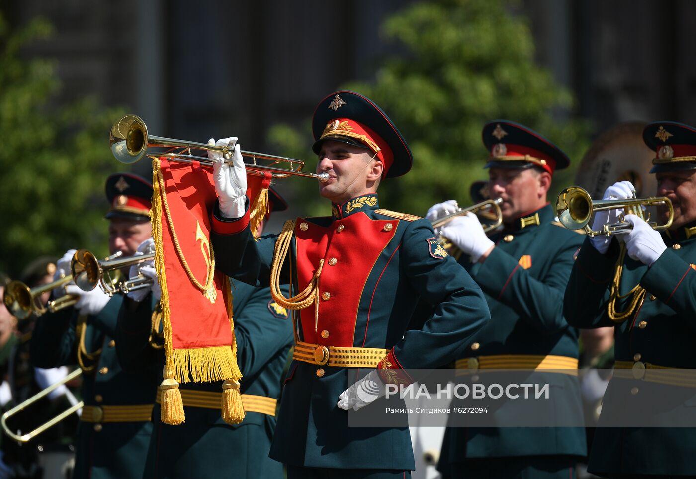 Военный парад в ознаменование 75-летия Победы