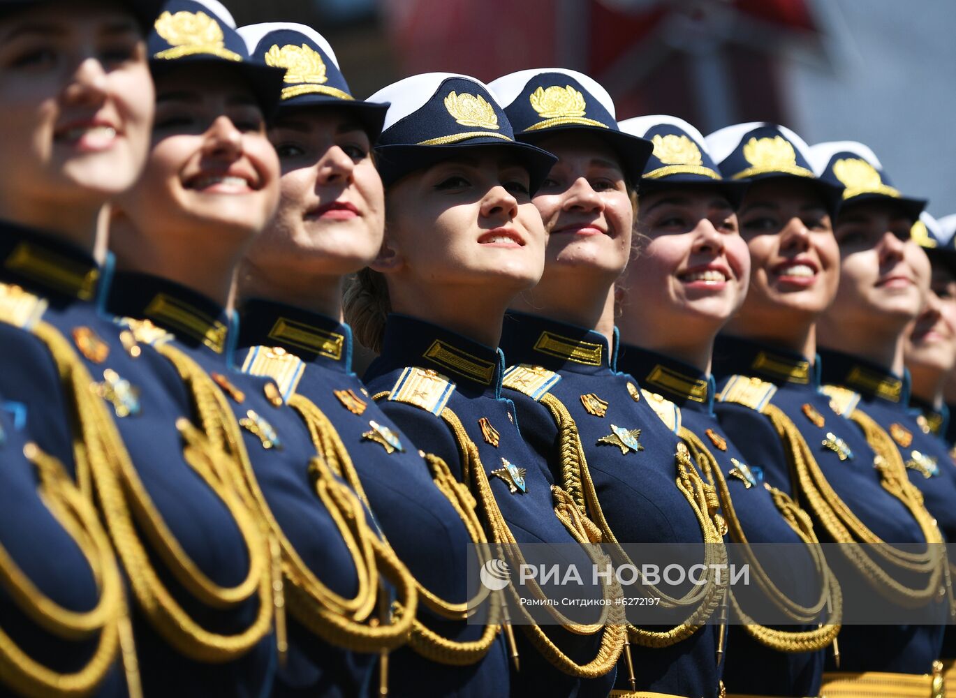 Военный парад в ознаменование 75-летия Победы