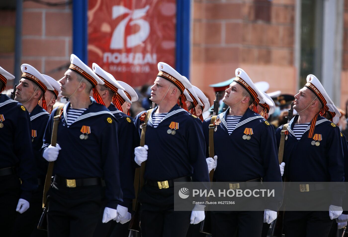 Военный парад в городах России в ознаменование 75-летия Победы