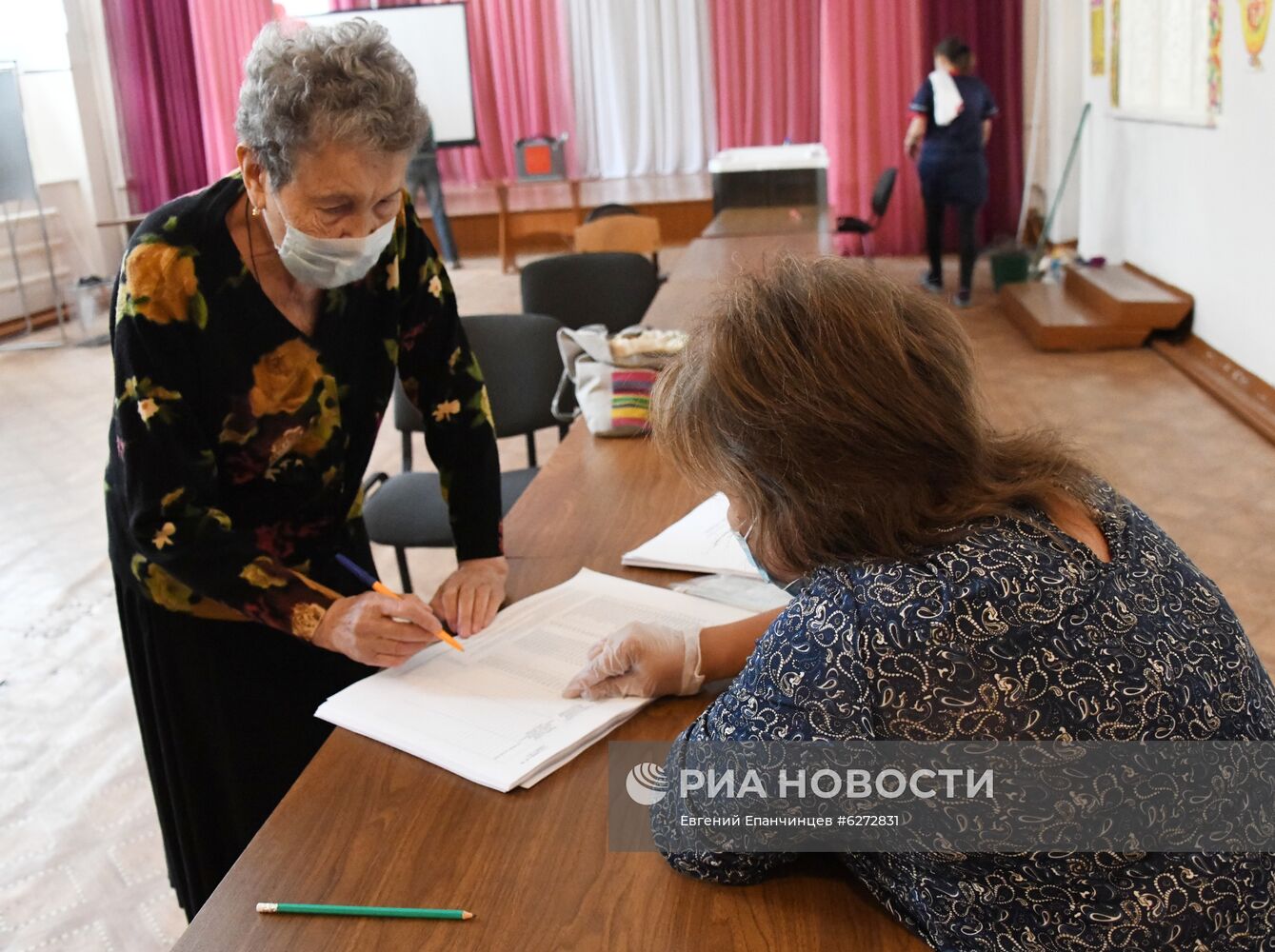 Голосование по внесению поправок в Конституцию РФ в городах России