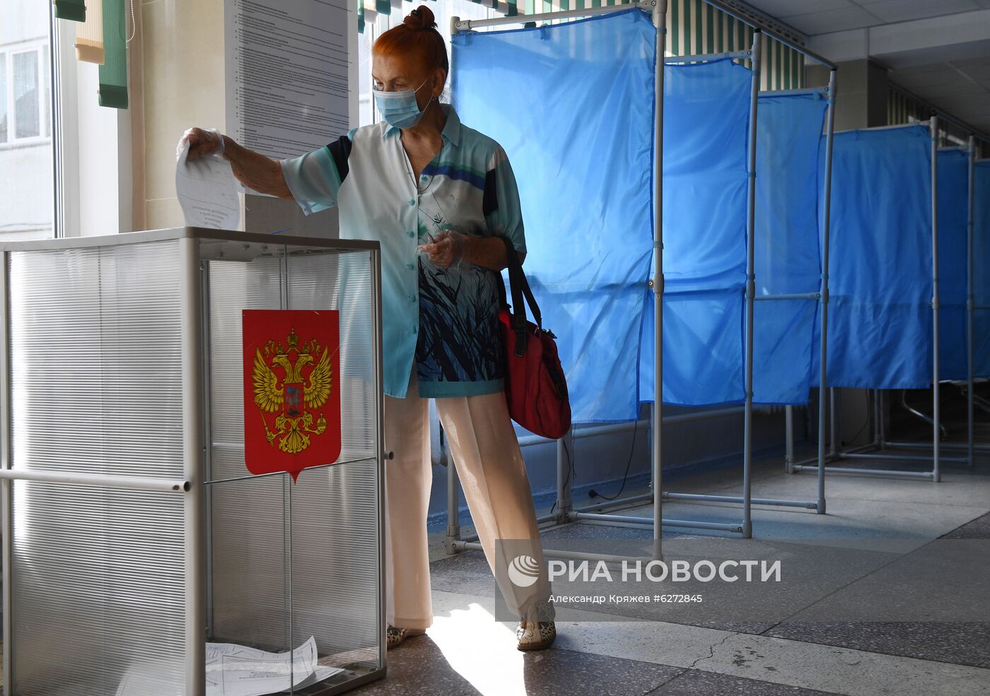 Голосование по внесению поправок в Конституцию РФ в городах России