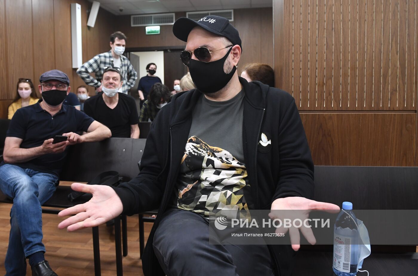 Оглашение приговора режиссеру К. Серебренникову