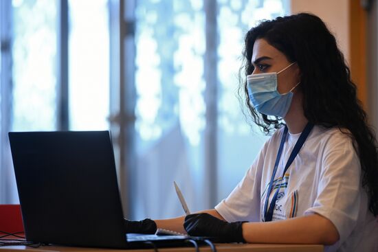 Работа приемной комиссии в московских университетах