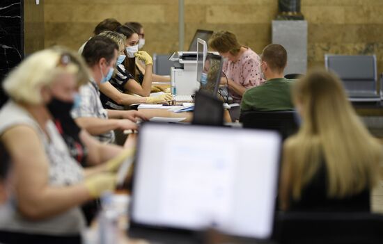 Работа приемной комиссии в московских университетах 