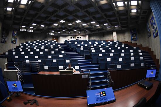 Работа приемной комиссии в московских университетах 