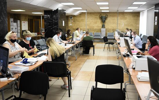 Работа приемной комиссии в московских университетах 