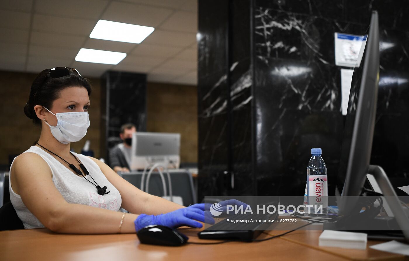 Работа приемной комиссии в московских университетах 