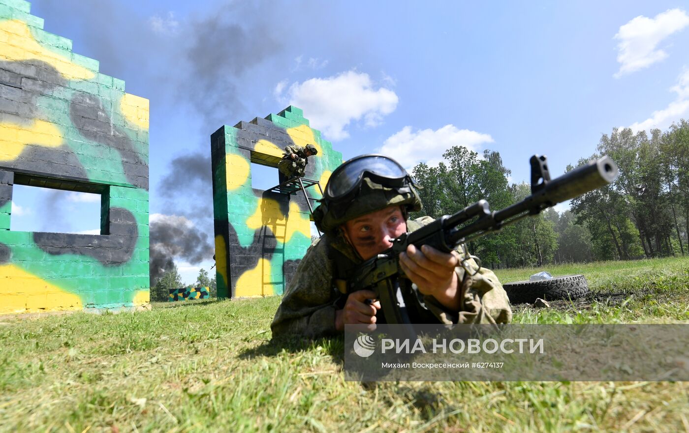 Учения военнослужащих Кантемировской дивизии ЗВО