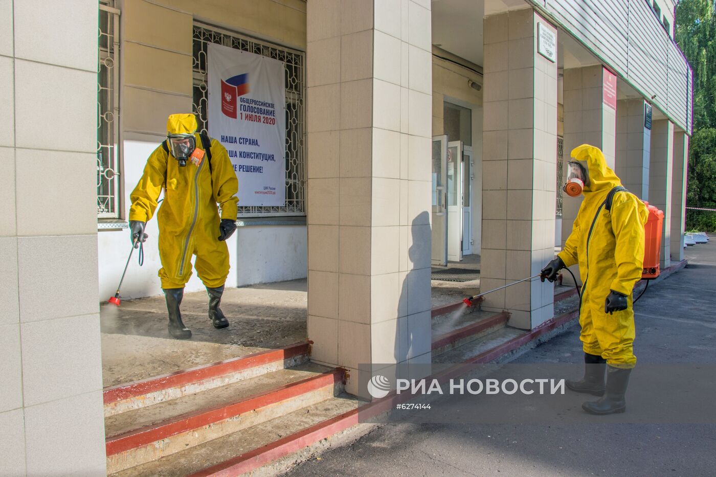 Дезинфекция избирательного участка в Тверской области