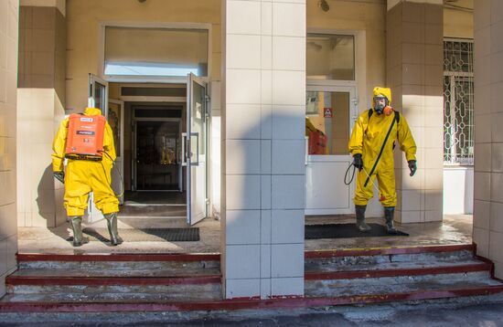 Дезинфекция избирательного участка в Тверской области