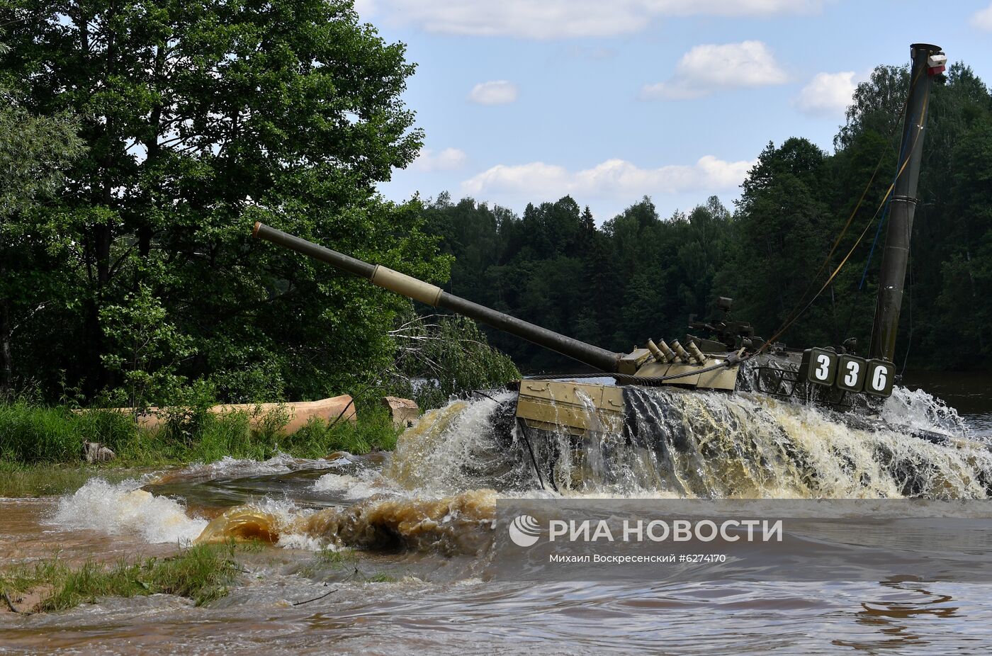 Учения военнослужащих Кантемировской дивизии ЗВО