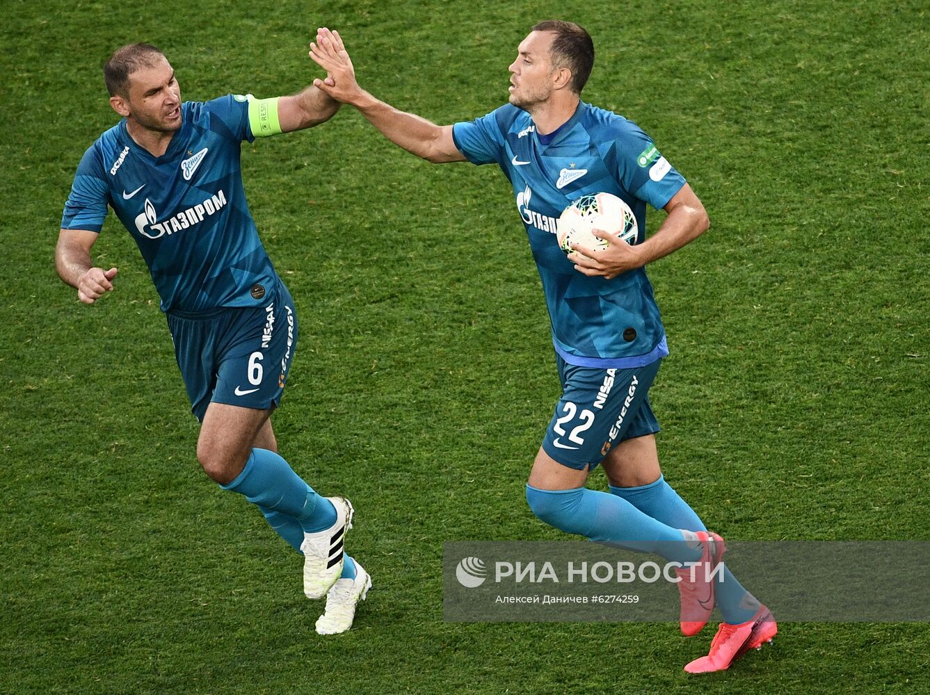 Футбол. РПЛ. Матч "Зенит" - "Крылья Советов"