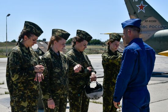 Летная практика в Краснодарском высшем военном авиационном училище