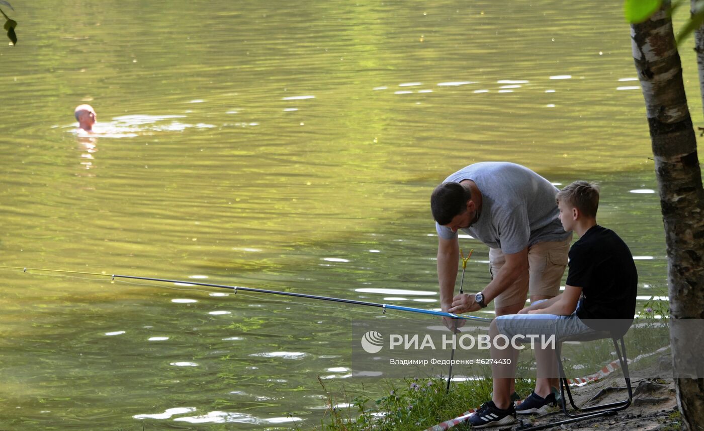 Теплая погода в Москве