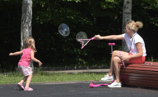 Теплая погода в Москве