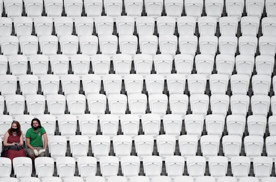 Футбол. РПЛ. Матч "Рубин" - "Локомотив"