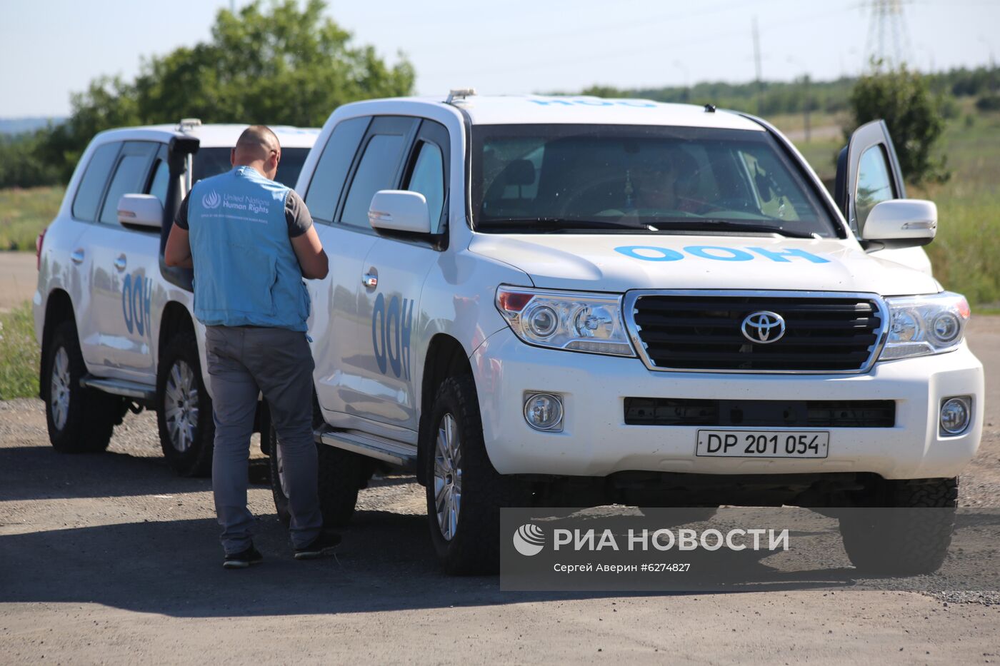 Палаточный лагерь в Донецке для жителей Украины