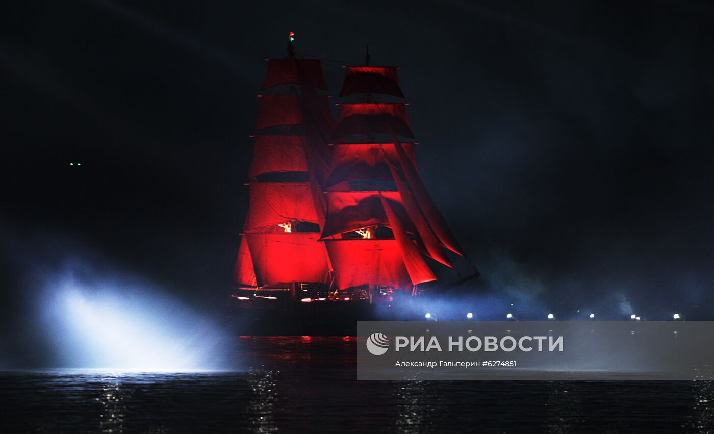 Праздник выпускников "Алые паруса" в Санкт-Петербурге