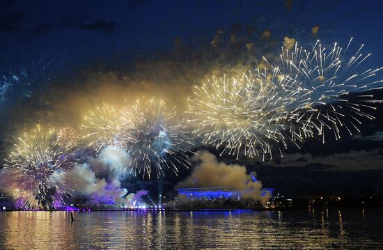 Праздник выпускников "Алые паруса" в Санкт-Петербурге