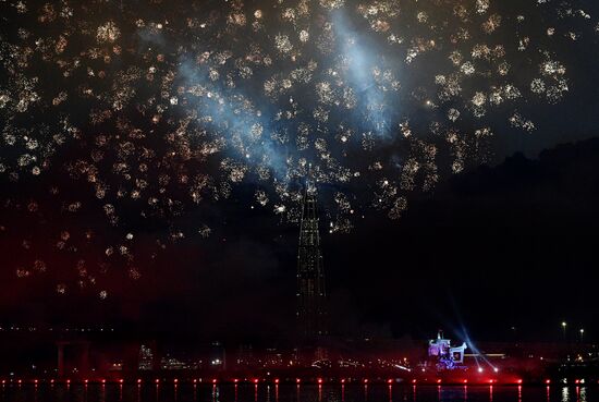 Праздник выпускников "Алые паруса" в Санкт-Петербурге