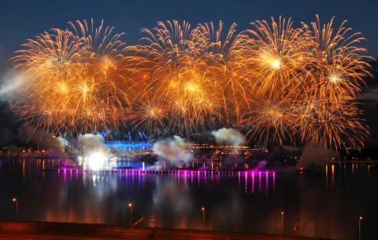 Праздник выпускников "Алые паруса" в Санкт-Петербурге