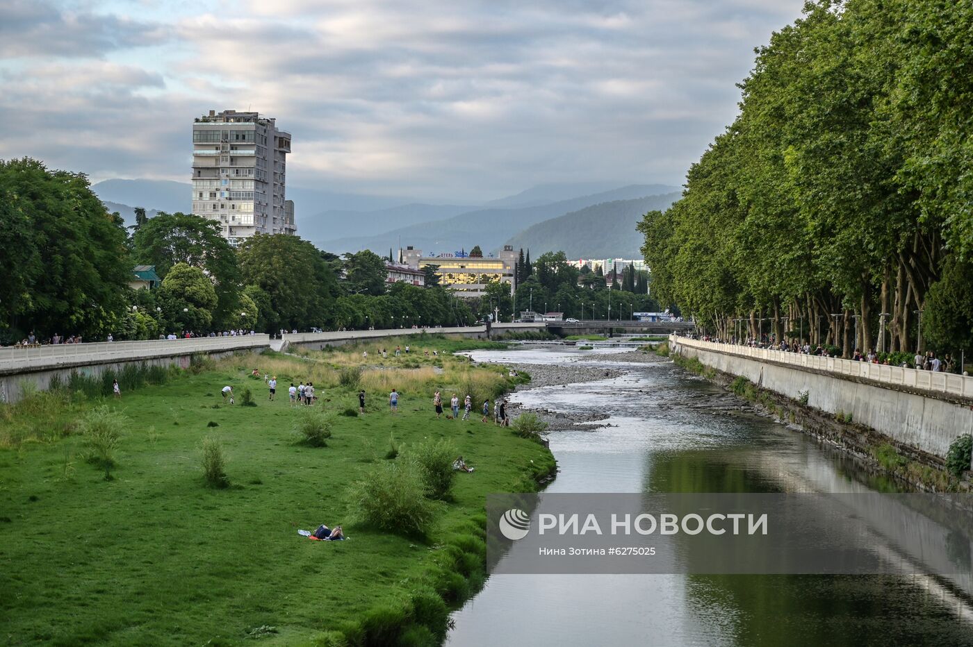 Пляжный отдых в Сочи