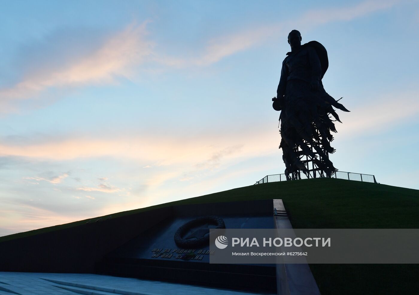 Подготовка к открытию Ржевского мемориала Cоветскому солдату